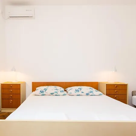 Guest house Ljubica 3*