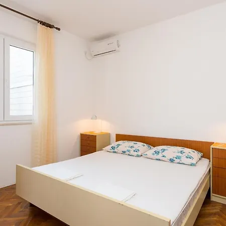 Ljubica 3*