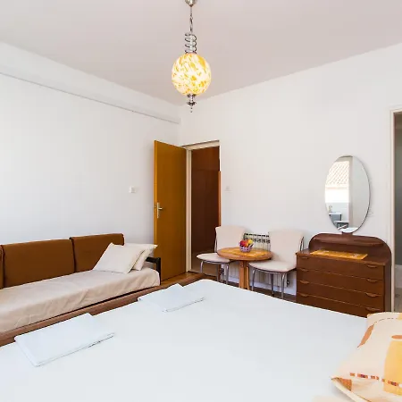 Ljubica Casa de hóspedes 3*